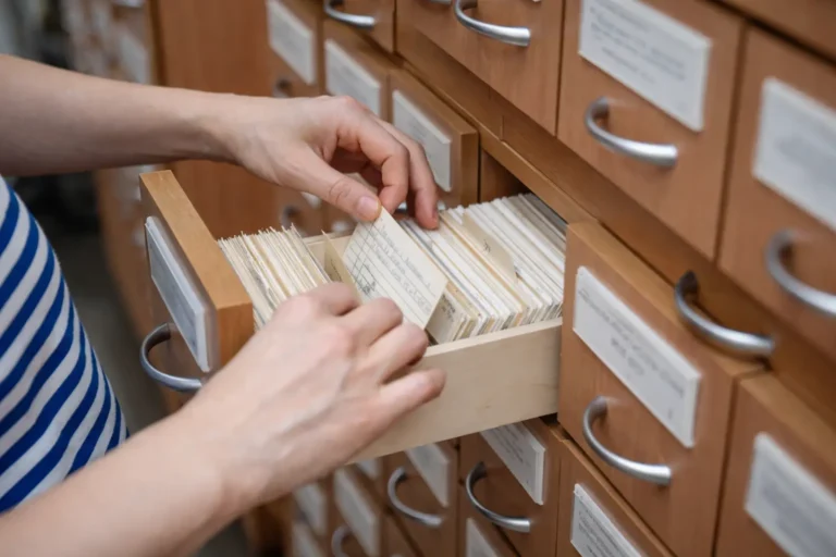 individual prioritizing others approval over personal needs illustrating people-pleasing behavior in addiction recovery context